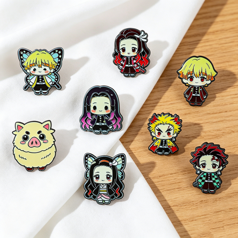 8pcs Demon Slayer Anime Lapel  – Women Bags Jeans recenzja i cena